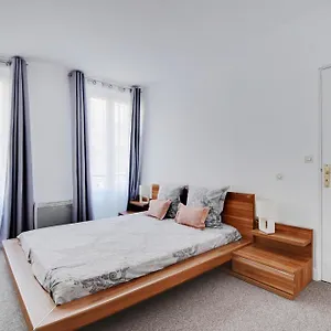 https://apt-champs-de-mars-grenelle.fr-paris.fr