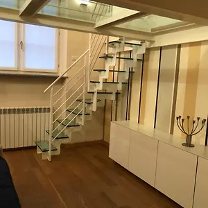 La Casina In Burlamacchi Milán